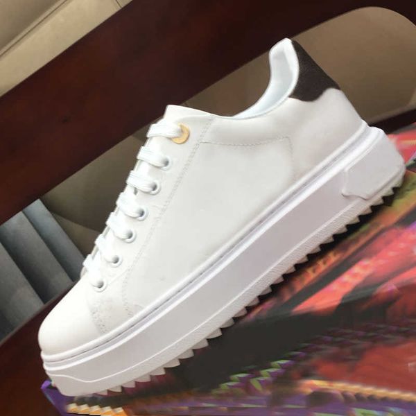 white casual shoes women travel 100% leather lace-up sneaker fashion lady designer running trainers letters woman shoe flat printed men, Black
white casual shoes women travel 100% leather lace-up sneaker fashion lady designer running trainers letters woman shoe flat printed men, Black