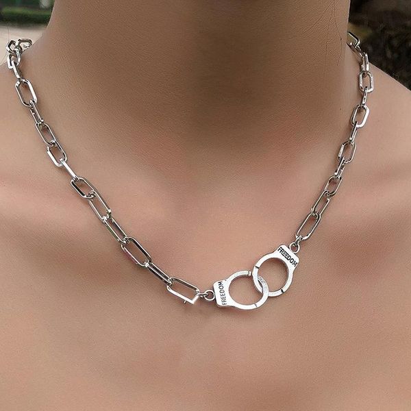 chokers vintage bohemian handcuffs choker pendants necklace for woman gothic colar collier femme grunge aesthetic fairy core jewelry, Golden;silver 
chokers vintage bohemian handcuffs choker pendants necklace for woman gothic colar collier femme grunge aesthetic fairy core jewelry, Golden;silver