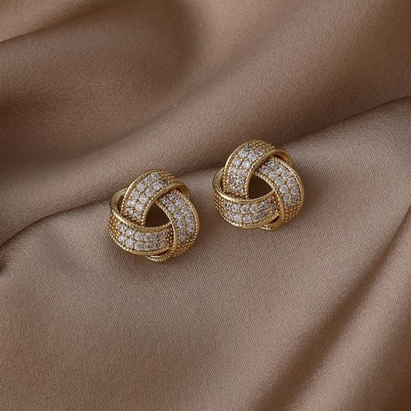 stud 2021 arrival korean trendy geometric rhinestone ribbon earrings for women fashion gold metal jewelry gifts, Golden;silver
stud 2021 arrival korean trendy geometric rhinestone ribbon earrings for women fashion gold metal jewelry gifts, Golden;silver