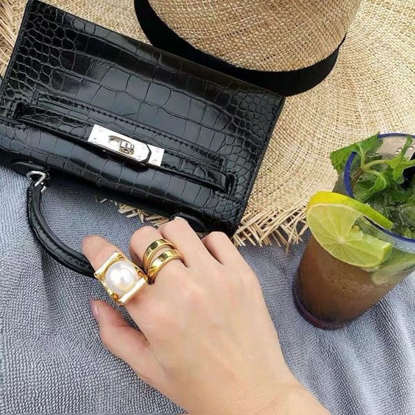 hbp fashion light luxury pearl metal joint ring, Silver
hbp fashion light luxury pearl metal joint ring, Silver