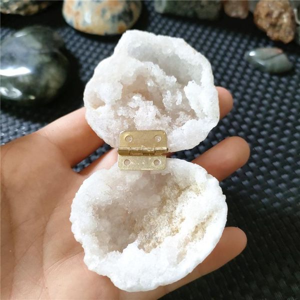 decorative objects & figurines 1 pcs handmade storage natural agate geode necklace box crystal earring rings women jewelry container
decorative objects & figurines 1 pcs handmade storage natural agate geode necklace box crystal earring rings women jewelry container