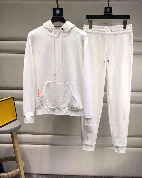 20ss tracksuits digner mens ladi tracksuit suit hoodie or sweatshirts suits zippers letters printed autumn winter men s, White;black
20ss tracksuits digner mens ladi tracksuit suit hoodie or sweatshirts suits zippers letters printed autumn winter men s, White;black