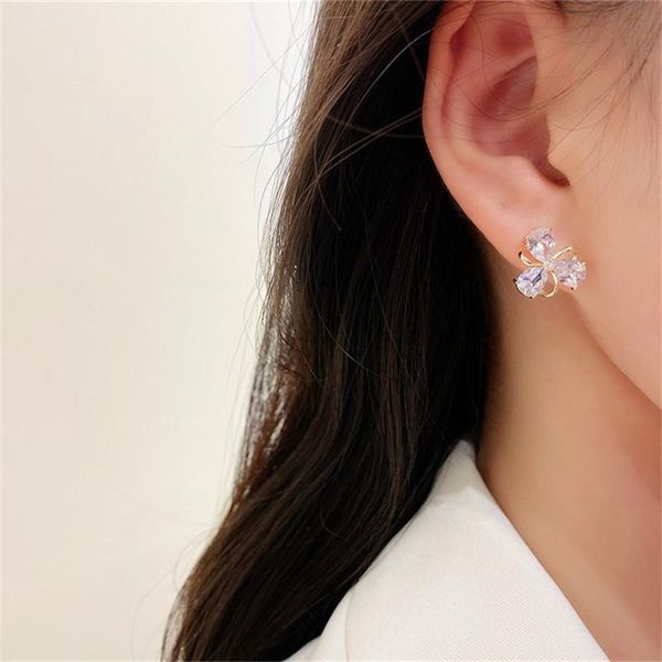 stud 2021 korea trend retro sweet crystal flower shaped metal earrings for women girls dating travel jewelry accessories gift, Golden;silver
stud 2021 korea trend retro sweet crystal flower shaped metal earrings for women girls dating travel jewelry accessories gift, Golden;silver