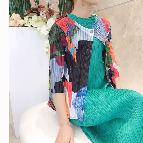 Spring New Woman Print Coat Miyak Paint Fold Fashion Design Single-breasted Was Thin Cut-sleeve Jacket Tied Moaj, Black;brown
Spring New Woman Print Coat Miyak Paint Fold Fashion Design Single-breasted Was Thin Cut-sleeve Jacket Tied Moaj, Black;brown