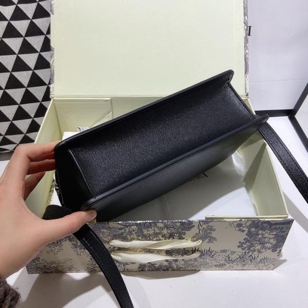 2021 bags luxury shoulder purses backpack designer bag handbags handbags crossbody womens purses designer chain wallet clutch bags with tata
2021 bags luxury shoulder purses backpack designer bag handbags handbags crossbody womens purses designer chain wallet clutch bags with tata