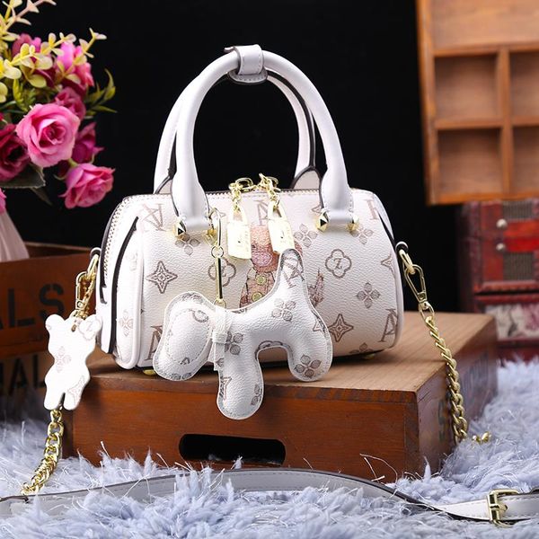 evening bags boston for women 2021 cartoon prints chain designer genuine leather handbags sac de luxe femme marque
evening bags boston for women 2021 cartoon prints chain designer genuine leather handbags sac de luxe femme marque