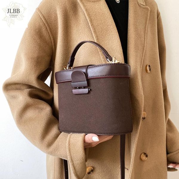 cross body designer fashion box hand bags women pu leather shoulder bag handbags crossbody for solid color trend women's handbag
cross body designer fashion box hand bags women pu leather shoulder bag handbags crossbody for solid color trend women's handbag