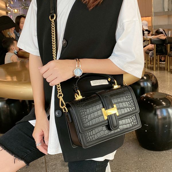 sole by designer crocodile pattern portable small square bag new color contrast women's single shoulder bag messenger purse
sole by designer crocodile pattern portable small square bag new color contrast women's single shoulder bag messenger purse