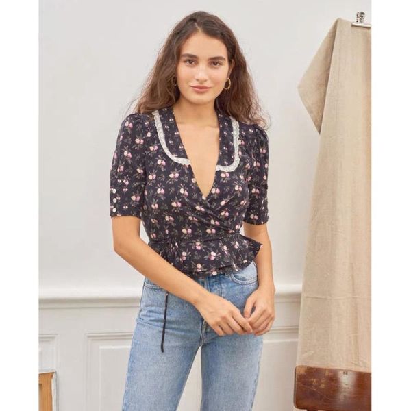 women's polos rou high-quality summer retro v-neck floral lace edge concealed buckle ladies blouse, White
women's polos rou high-quality summer retro v-neck floral lace edge concealed buckle ladies blouse, White