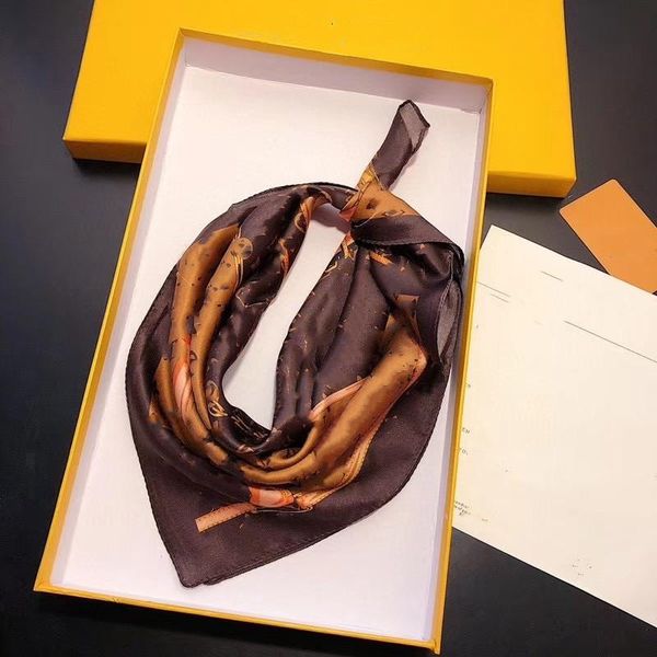2021 small square scarves for women, classic timeless brand multi-functional fashion scarf, scarf, 50*50cm without box, Blue;gray
2021 small square scarves for women, classic timeless brand multi-functional fashion scarf, scarf, 50*50cm without box, Blue;gray