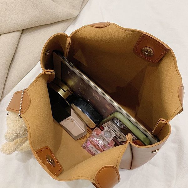 women fashion bag womens simple style pu leather shoulder bag handbags female casual black/brown color bags large totes
women fashion bag womens simple style pu leather shoulder bag handbags female casual black/brown color bags large totes