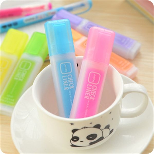 painting pens love 6261 orcent slant head large capacity frosting marker color pen, Black;red
painting pens love 6261 orcent slant head large capacity frosting marker color pen, Black;red