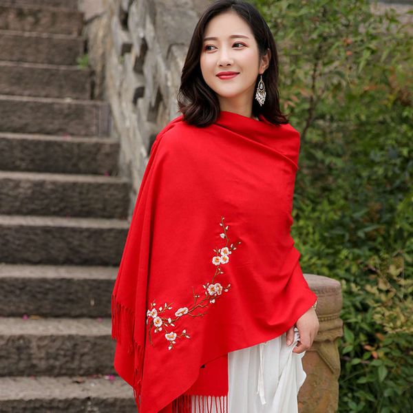 2021 spring and winter new cashmere like scarf female shili peach blossom thick tassel embroidered air conditioning shawl, Blue;black
2021 spring and winter new cashmere like scarf female shili peach blossom thick tassel embroidered air conditioning shawl, Blue;black