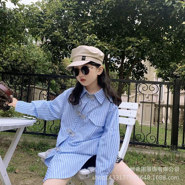 shirts 2021 summer girl shirt style striped design sense national tide sunscreen thin coat, White;black
shirts 2021 summer girl shirt style striped design sense national tide sunscreen thin coat, White;black
