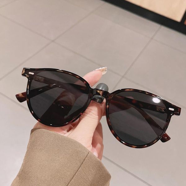sunglasses 2021 fashion round designer for women leopard black sun glasses elegant trend luxury vintage one peice shades, White;black 
sunglasses 2021 fashion round designer for women leopard black sun glasses elegant trend luxury vintage one peice shades, White;black