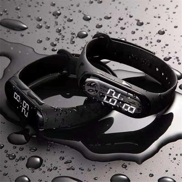 led electronic watch sports luminous sensor watches fashion men and women watches the gift reloj simple
led electronic watch sports luminous sensor watches fashion men and women watches the gift reloj simple