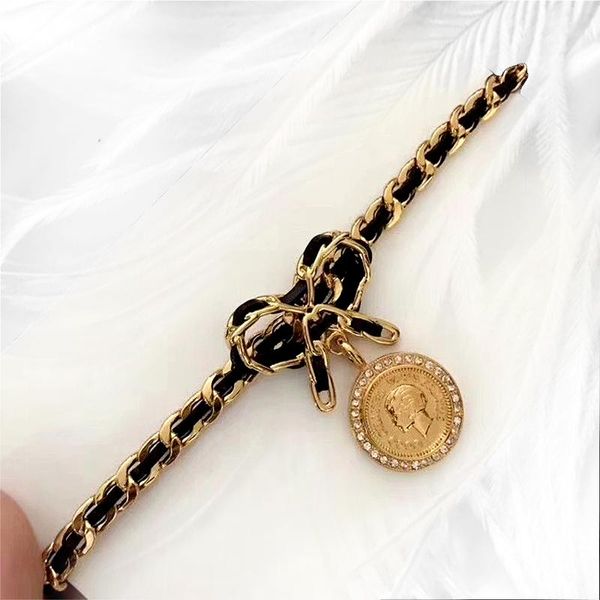 pendant necklaces 2021 jewelry&accessories fashion black leather through metal chain tag bow necklace for women's parties and weddin, Silver
pendant necklaces 2021 jewelry&accessories fashion black leather through metal chain tag bow necklace for women's parties and weddin, Silver