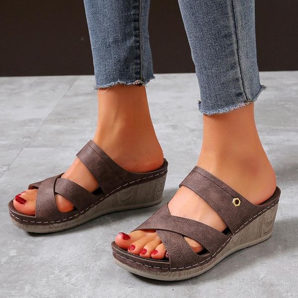 slippers woman platform flat shoes girl summer casual fashion comfortable slope heel sandals and female, Black
slippers woman platform flat shoes girl summer casual fashion comfortable slope heel sandals and female, Black