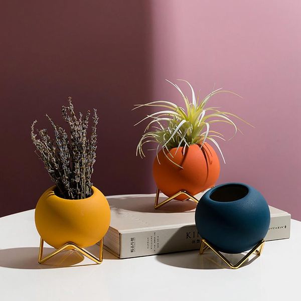 nordic style ceramic flowerpot iron art frame vase nordic morandi minimalism green plant flowerpot decoration livingroom
nordic style ceramic flowerpot iron art frame vase nordic morandi minimalism green plant flowerpot decoration livingroom