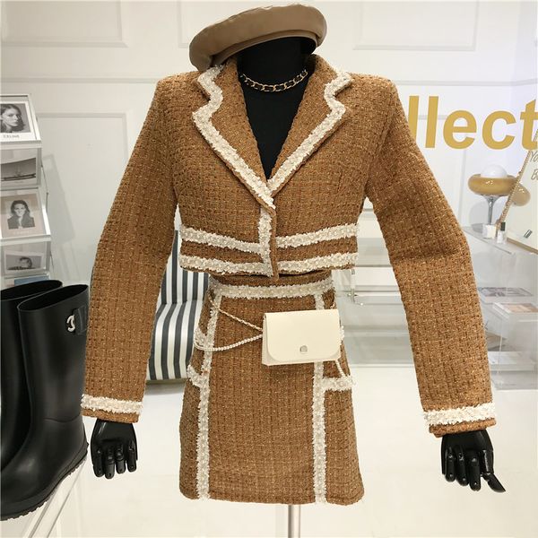 of two spring pieces plaid + high waist buttock skirt qria, White 
of two spring pieces plaid + high waist buttock skirt qria, White