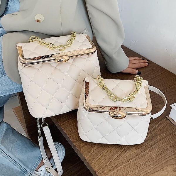 elegant female lattice crossbody bag 2021 new high-quality pu leather women's designer handbag chain tote messenger bag
elegant female lattice crossbody bag 2021 new high-quality pu leather women's designer handbag chain tote messenger bag