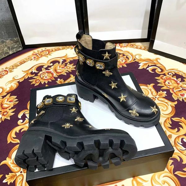 2020 women leather laureate platform desert boot martin boots white bee star trail lace-up ankle boot winter boot high heels, Black
2020 women leather laureate platform desert boot martin boots white bee star trail lace-up ankle boot winter boot high heels, Black