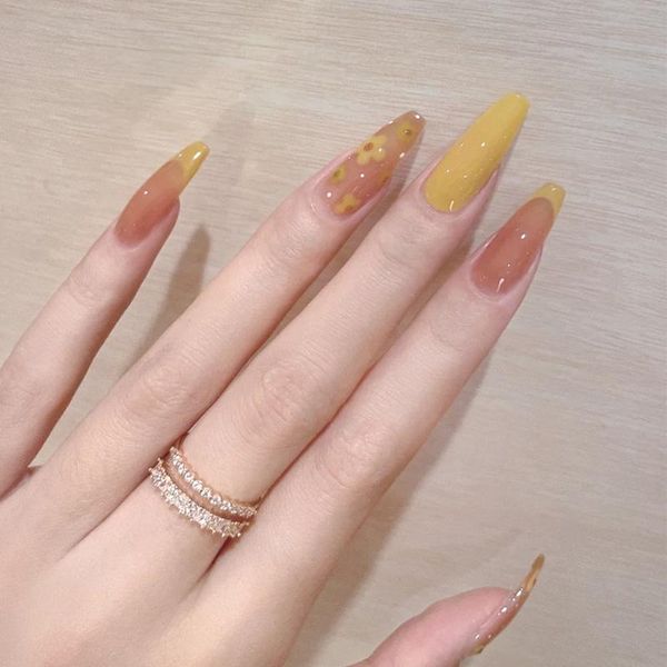 false nails 24pcs daisies printed nail patch glue type removable long paragraph fashion manicure wearable, Red;gold
false nails 24pcs daisies printed nail patch glue type removable long paragraph fashion manicure wearable, Red;gold