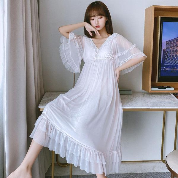 women's sleepwear autumn half sleeve long nightgowns lace delicate trim girls modal thin vintage princess, Black;red
women's sleepwear autumn half sleeve long nightgowns lace delicate trim girls modal thin vintage princess, Black;red
