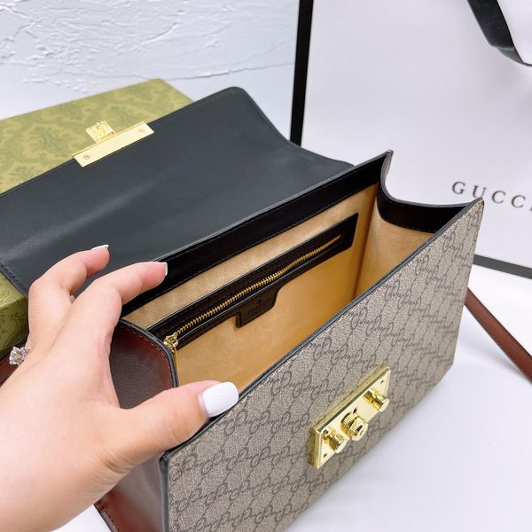 women designer handbags handbag shoulder bags totes classic purse tote bag shopping package genuine leather multifunctional large capacity 0 
women designer handbags handbag shoulder bags totes classic purse tote bag shopping package genuine leather multifunctional large capacity 0