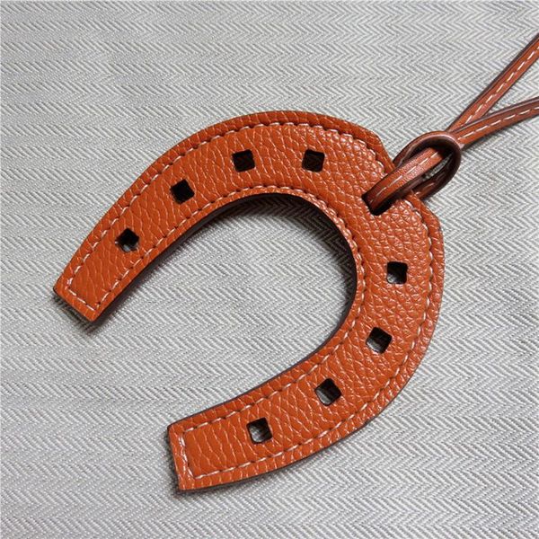 keychains fashion pu leather horse hoof horseshoe keychain handbag key chains keyring holder charm bag purse accessories for women, Silver
keychains fashion pu leather horse hoof horseshoe keychain handbag key chains keyring holder charm bag purse accessories for women, Silver