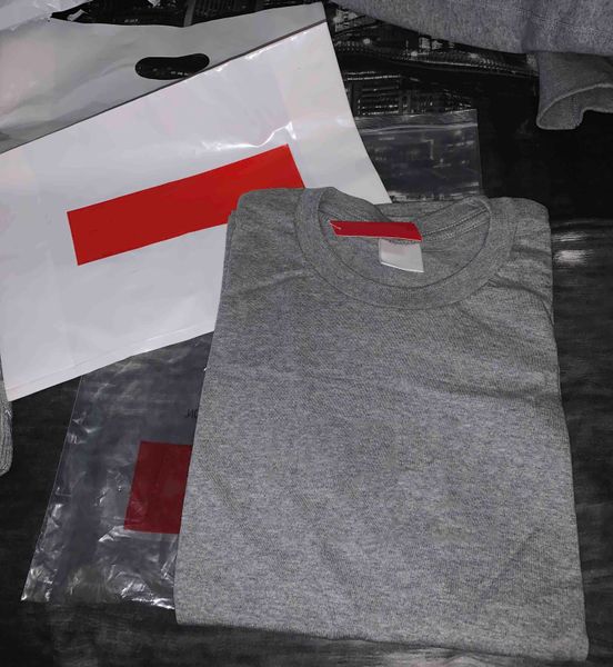 letters pattern mens t shirt 21ss summer new boys casual 2021womens tees casual hiphop streetwear boys breathable tees, White;black
letters pattern mens t shirt 21ss summer new boys casual 2021womens tees casual hiphop streetwear boys breathable tees, White;black