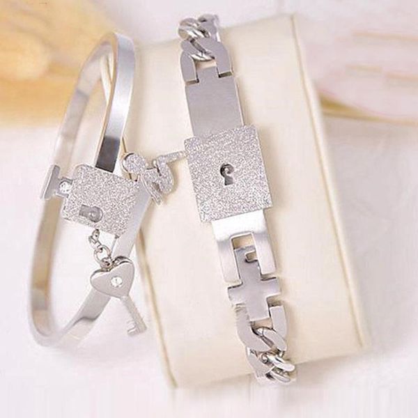 link, chain women retro titanium steel bracelets concentric lock key couple bracelet valentine's day gifts boy girl interlock forever l, Black
link, chain women retro titanium steel bracelets concentric lock key couple bracelet valentine's day gifts boy girl interlock forever l, Black