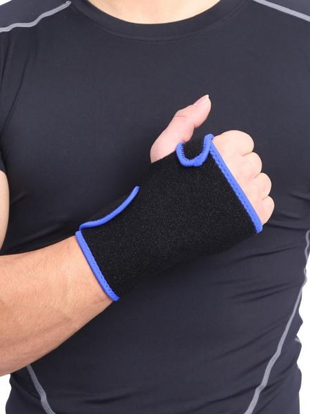 wrist support 1 pc useful splint sprain arthritis belt carpal tunnel brace solid color, Black;red
wrist support 1 pc useful splint sprain arthritis belt carpal tunnel brace solid color, Black;red