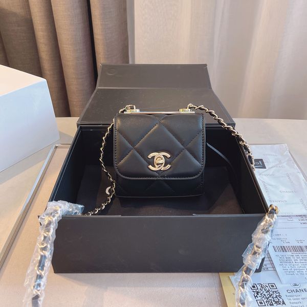 2021 luxury famous designer handbags shoulder bags cross body clutch lady fashion bag genuine leather classic saddle women simplicity 21
2021 luxury famous designer handbags shoulder bags cross body clutch lady fashion bag genuine leather classic saddle women simplicity 21