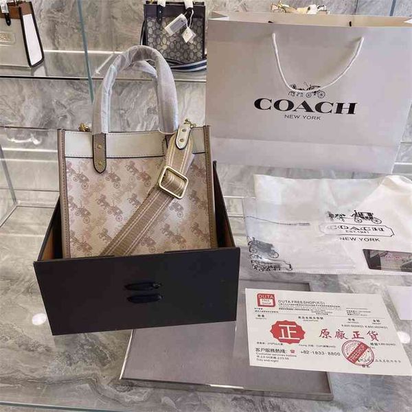 2021 fashion classic carriage design portable messenger bag printed letter shopping luxuryss designerss yw
2021 fashion classic carriage design portable messenger bag printed letter shopping luxuryss designerss yw