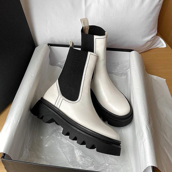 boots autumn and winter casual shoes women fashion splicing round toe color matching genuine leather thick bottom, Black
boots autumn and winter casual shoes women fashion splicing round toe color matching genuine leather thick bottom, Black