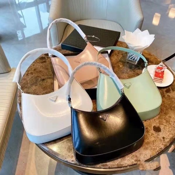 new p cleo medieval armpit staff versatile bright one shoulder portable leather women's bag
new p cleo medieval armpit staff versatile bright one shoulder portable leather women's bag