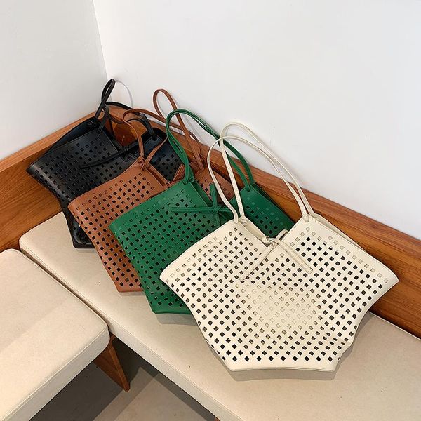 evening bags brand design large-capacity shoulder bag 2021 fashion korea hollowed out handbag tote
evening bags brand design large-capacity shoulder bag 2021 fashion korea hollowed out handbag tote