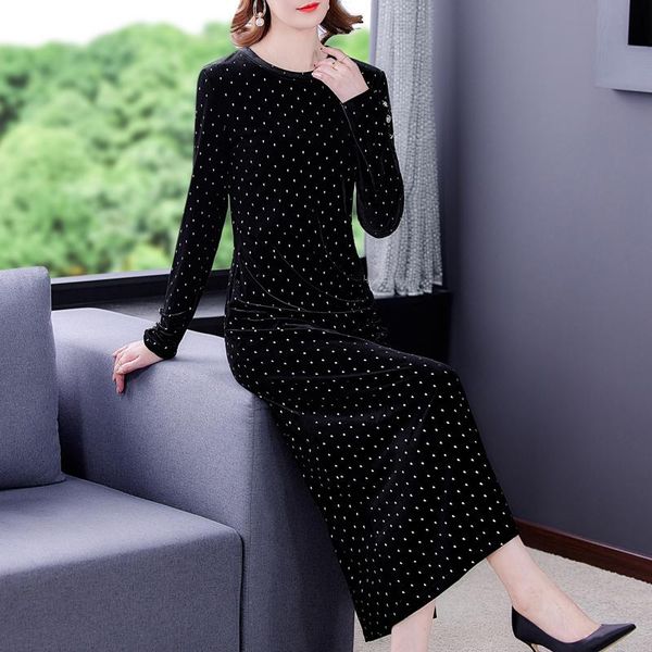 casual dresses 2021 spring black polka dot golden velvet maxi dress autumn women korean vintage midi elegant bodycon party evening robe, Black;gray
casual dresses 2021 spring black polka dot golden velvet maxi dress autumn women korean vintage midi elegant bodycon party evening robe, Black;gray