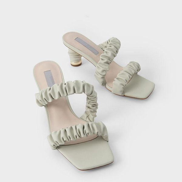 slippers desige shoes 2021 summer square toe fold sandals female strappy bar heels two belts slippes for, Black
slippers desige shoes 2021 summer square toe fold sandals female strappy bar heels two belts slippes for, Black