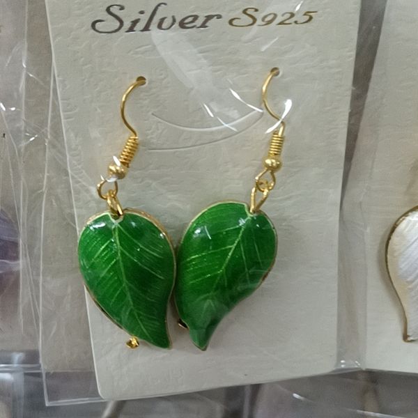fashion cloisonne enamel tree leaf charm earrings chinese ear dangle ladies accessories eardrop copper jewellery gift, Golden
fashion cloisonne enamel tree leaf charm earrings chinese ear dangle ladies accessories eardrop copper jewellery gift, Golden