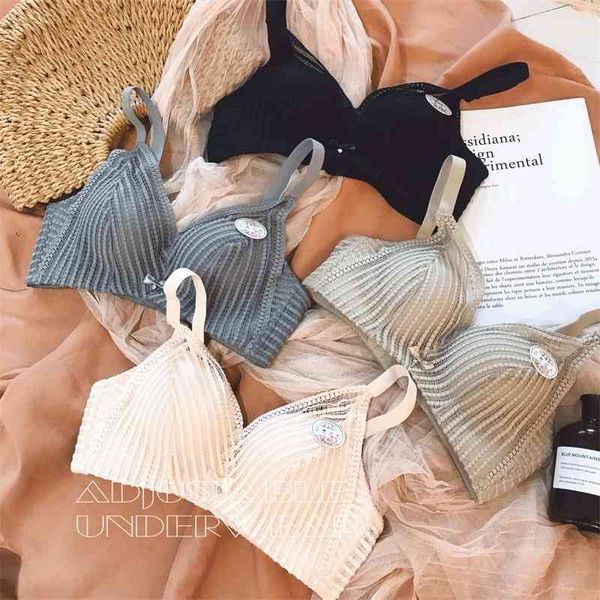 aziqi 380# autumn and winter lace underwear suit seamless sliding cup gathered back bra, Black;white
aziqi 380# autumn and winter lace underwear suit seamless sliding cup gathered back bra, Black;white