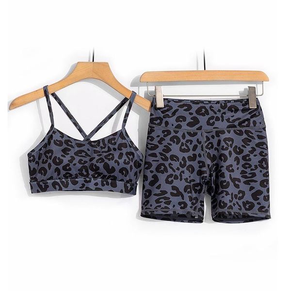 yoga outfits gym set women leopard spaghetti straps seamless tank bulifting naked feel breathable training shorts tracksuits, White;red
yoga outfits gym set women leopard spaghetti straps seamless tank bulifting naked feel breathable training shorts tracksuits, White;red