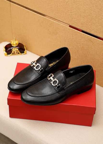 new fashion men's slip on casual loafers genuine leather dress shoes brand business flats wedding party shoes size 38-45, Black
new fashion men's slip on casual loafers genuine leather dress shoes brand business flats wedding party shoes size 38-45, Black