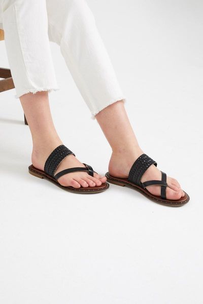 sandals women's black farley thong casual
sandals women's black farley thong casual