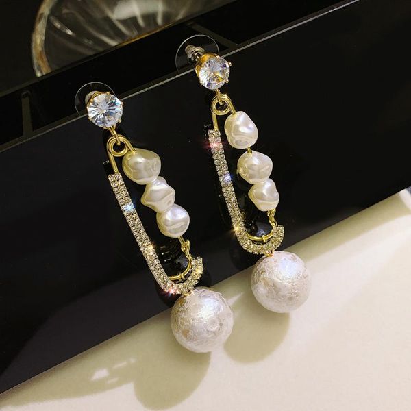 dangle & chandelier origin summer unique design paper clip oversized pearl earings for women exquisite rhinestone jewelry gifts, Silver
dangle & chandelier origin summer unique design paper clip oversized pearl earings for women exquisite rhinestone jewelry gifts, Silver