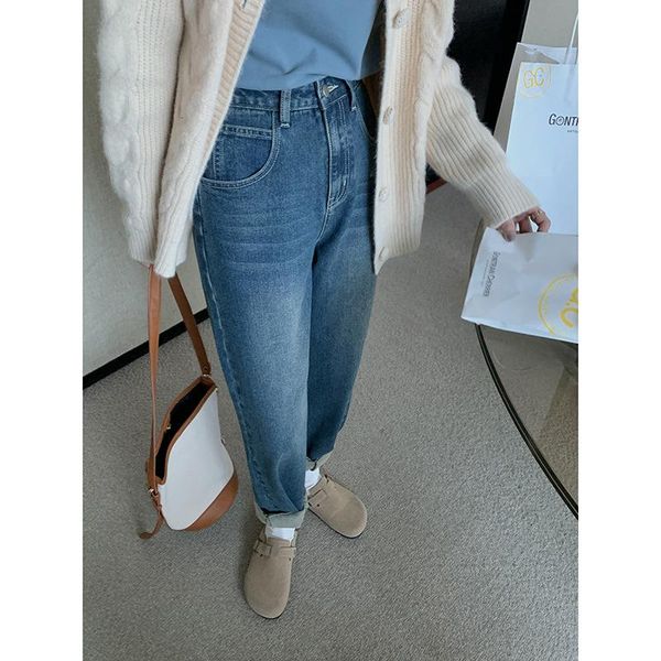 women's jeans retro straight leg women autumn winter korean version of high waist loose wide pants, Blue
women's jeans retro straight leg women autumn winter korean version of high waist loose wide pants, Blue