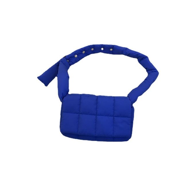 braided pillow bag women's single shoulder diagonal style down small square bag 2021 autumn and winter
braided pillow bag women's single shoulder diagonal style down small square bag 2021 autumn and winter