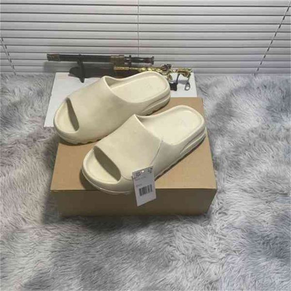 fashion brand slippers foam men super great quality runner outdoor basketball football soccer sneakers sports sandal summer bedroom party kt, Black
fashion brand slippers foam men super great quality runner outdoor basketball football soccer sneakers sports sandal summer bedroom party kt, Black