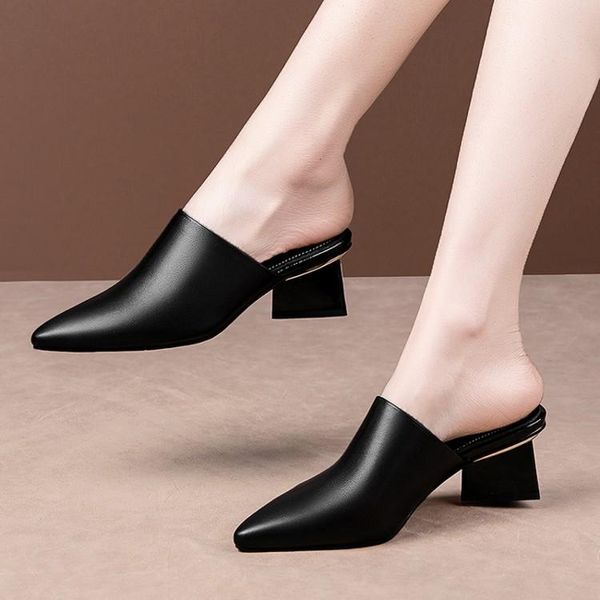slippers mljuese 2021 women soft cow leather rome style summer black color pointed toe square heel sandals party dress wedding
slippers mljuese 2021 women soft cow leather rome style summer black color pointed toe square heel sandals party dress wedding